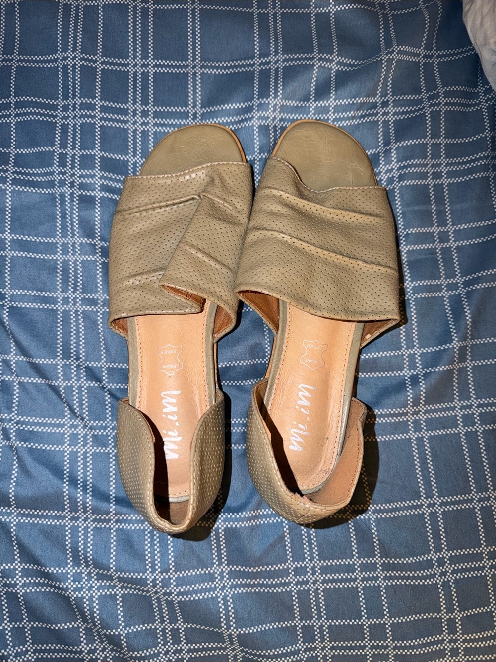 Women's Slip-On D'Orsay Mules in Taupe